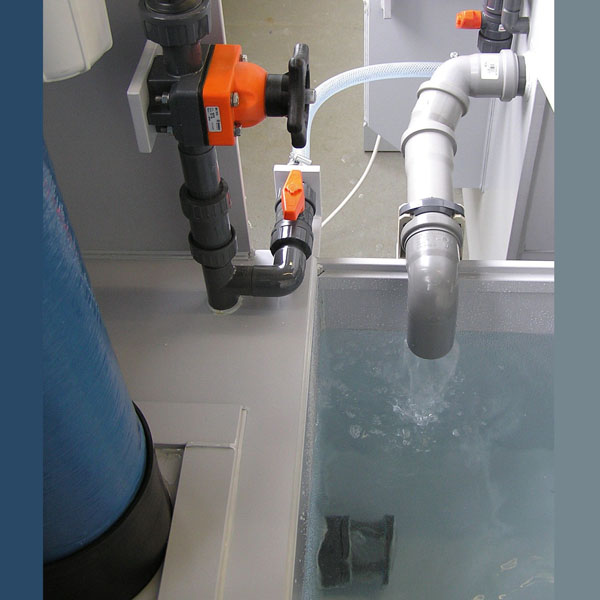 Detail Bungard AquaPur 1000 Abwasserreinigungsanlage für Abwasser und Spülwasser im Leiterplattenlabor. Leiterplattenfertigung, Leiterplattenproduktion.